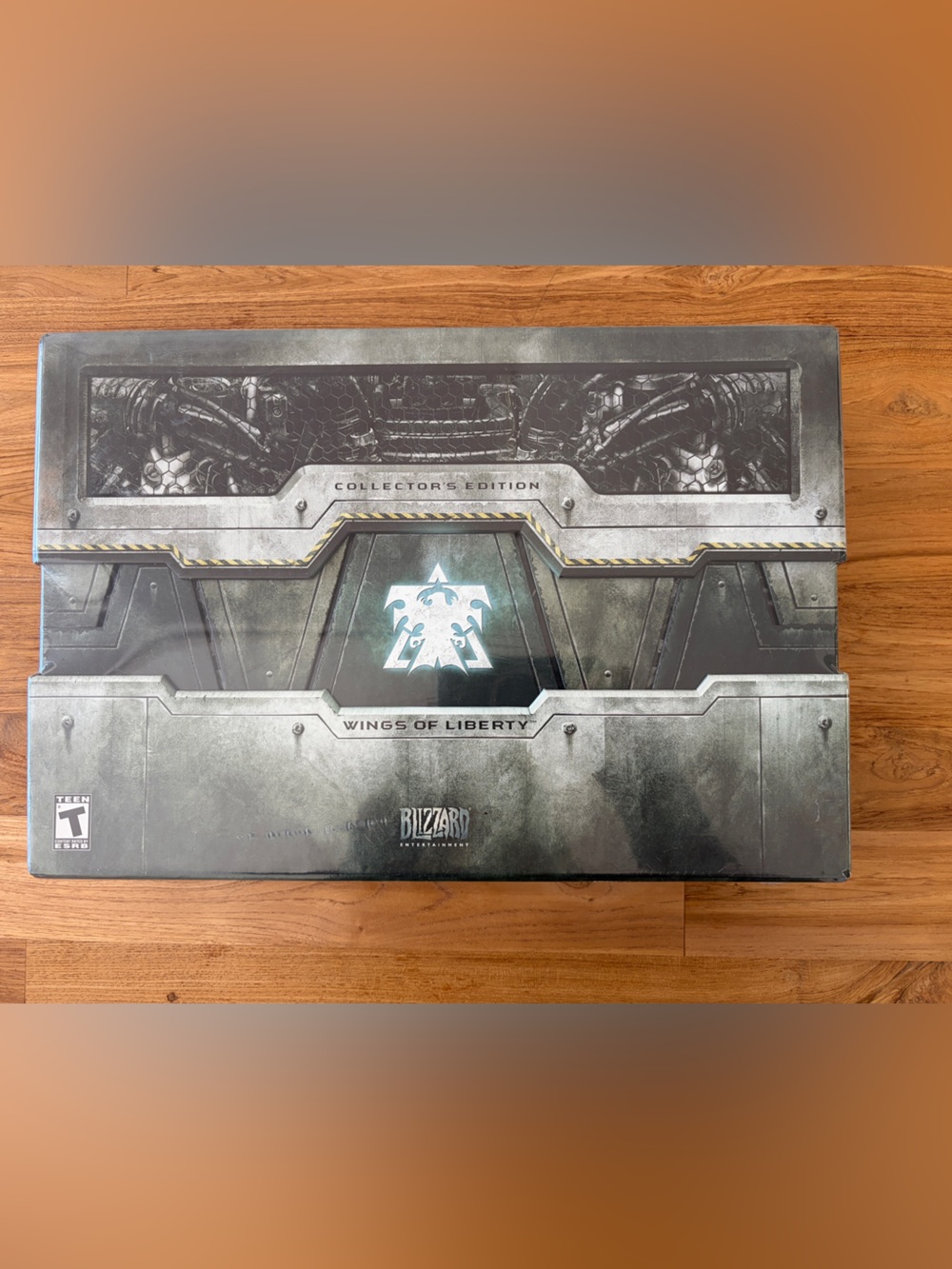 StarCraft II: Wings of Liberty Collector's Edition Box: NEW & SEALED